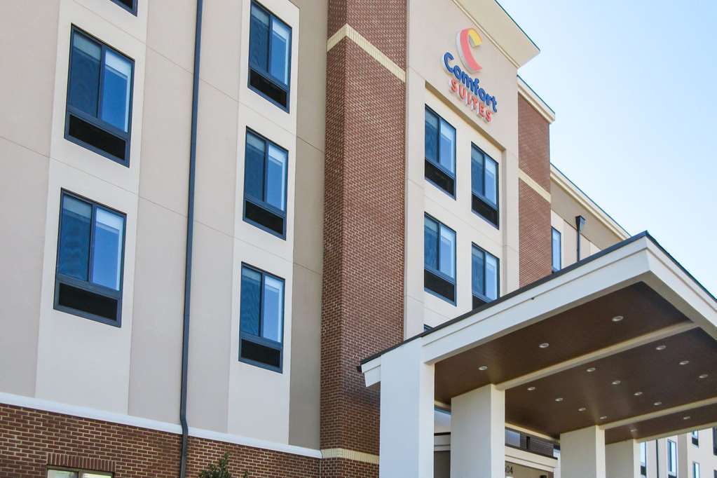 Comfort Suites Greensboro-High Point Exterior photo