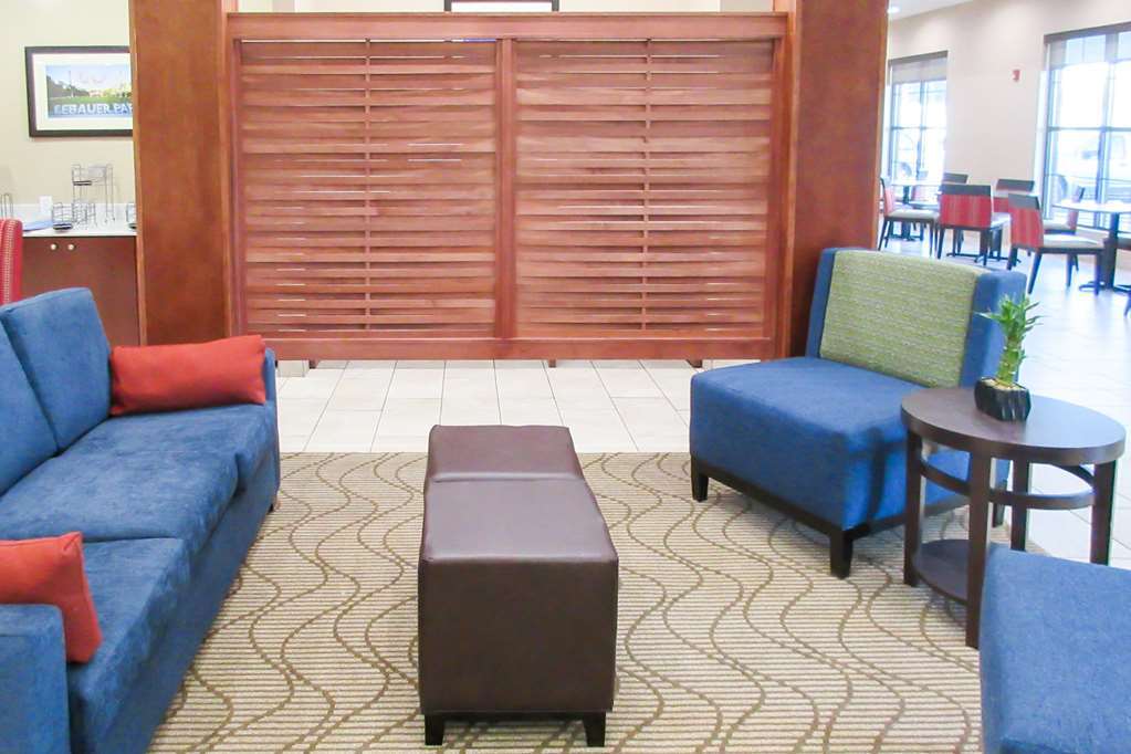 Comfort Suites Greensboro-High Point Interior photo